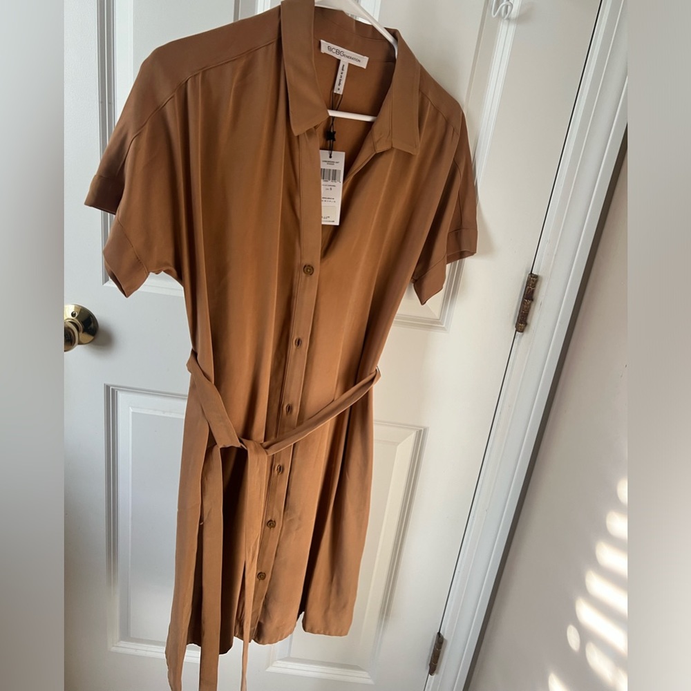 BCBG/Bloomingdales tan belted mini dress NWT